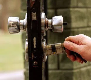 Lock Key Store Naperville, IL 630-359-8174 Lock Key Store Naperville, IL 630-359-8174 - 13-Re-Key-Locks